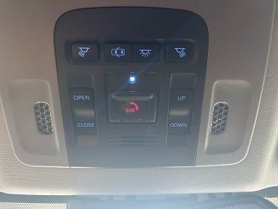 2020 Toyota Camry Hybrid LE