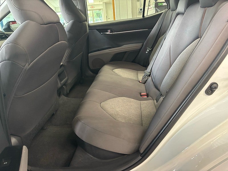 2020 Toyota Camry Hybrid LE
