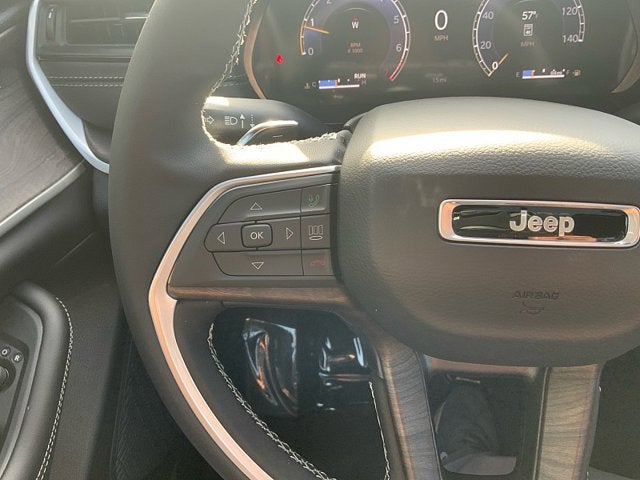 2026 Jeep Grand Cherokee GRAND CHEROKEE L LAREDO ALTITUDE 4X4