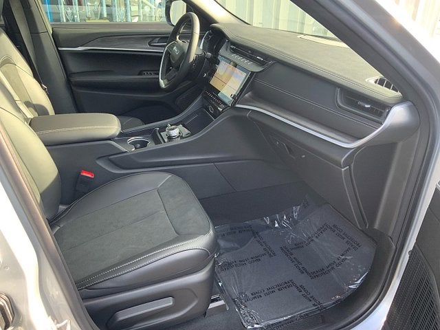 2026 Jeep Grand Cherokee GRAND CHEROKEE L LAREDO ALTITUDE 4X4