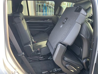 2026 Jeep Grand Cherokee GRAND CHEROKEE L LAREDO ALTITUDE 4X4