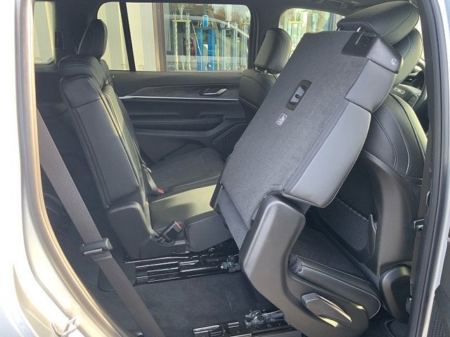 2026 Jeep Grand Cherokee GRAND CHEROKEE L LAREDO ALTITUDE 4X4