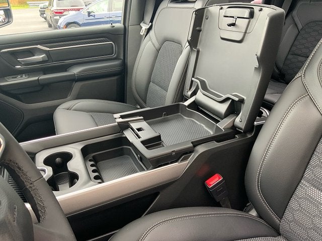 2027 RAM Ram 1500 RAM 1500 BIG HORN CREW CAB 4X4 5'7' BOX