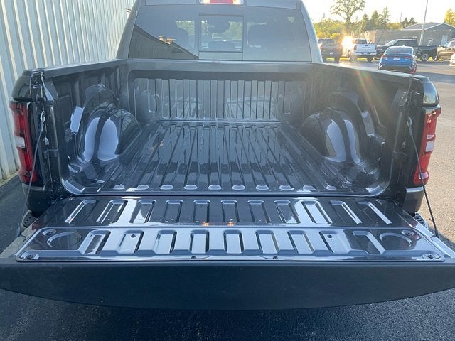 2027 RAM Ram 1500 RAM 1500 BIG HORN CREW CAB 4X4 5'7' BOX