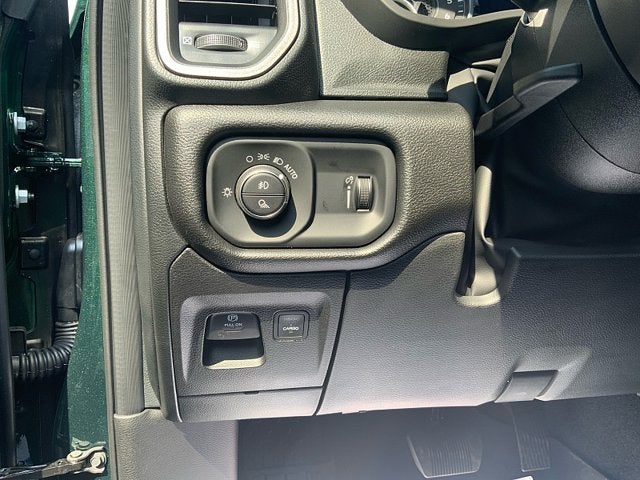 2026 RAM 1500 RAM 1500 WARLOCK CREW CAB 4X4 5'7' BOX