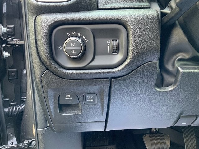 2026 RAM 1500 RAM 1500 WARLOCK CREW CAB 4X4 5'7' BOX