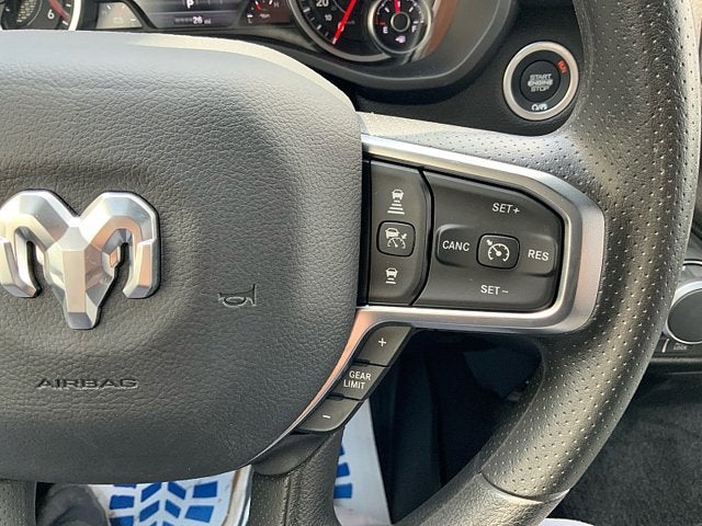 2026 RAM 1500 RAM 1500 WARLOCK CREW CAB 4X4 5'7' BOX