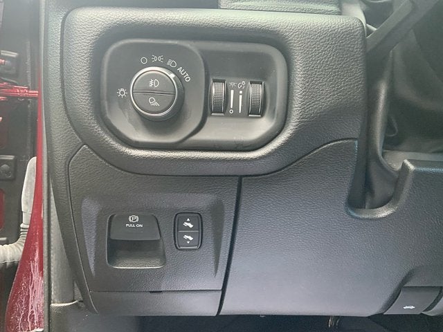 2023 RAM 1500 Laramie Crew Cab 4x4 5'7' Box