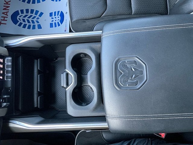 2022 RAM 1500 Laramie Crew Cab 4x4 5'7' Box