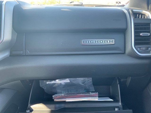 2027 RAM Ram 1500 RAM 1500 BIG HORN CREW CAB 4X4 6'4' BOX