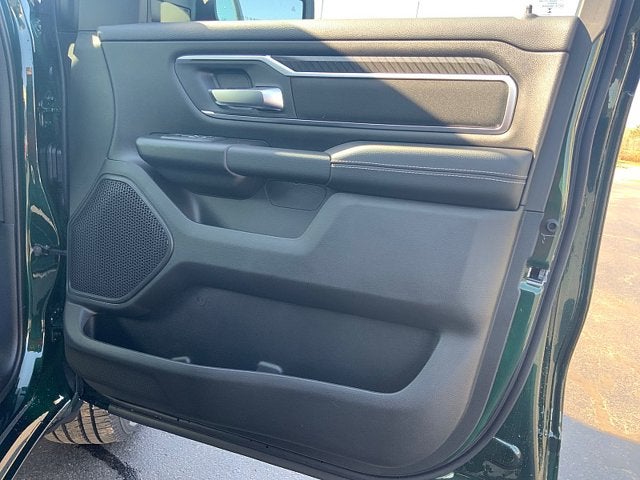 2027 RAM Ram 1500 RAM 1500 BIG HORN CREW CAB 4X4 6'4' BOX