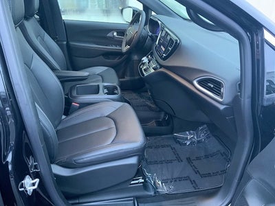 2026 Chrysler Voyager VOYAGER LX