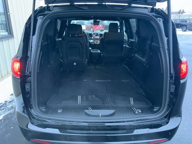 2026 Chrysler Voyager VOYAGER LX