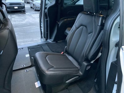2026 Chrysler Pacifica PACIFICA SELECT AWD