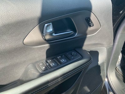 2027 Chrysler Pacifica PACIFICA SELECT AWD