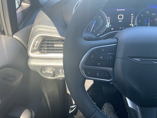 2027 Chrysler Pacifica PACIFICA SELECT AWD