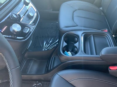 2027 Chrysler Pacifica PACIFICA SELECT AWD