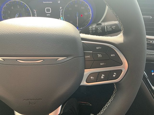 2027 Chrysler Pacifica PACIFICA SELECT AWD