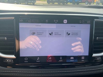 2027 Chrysler Pacifica PACIFICA SELECT AWD
