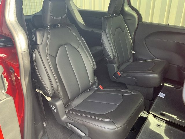 2027 Chrysler Pacifica PACIFICA SELECT AWD