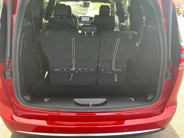 2027 Chrysler Pacifica PACIFICA SELECT AWD
