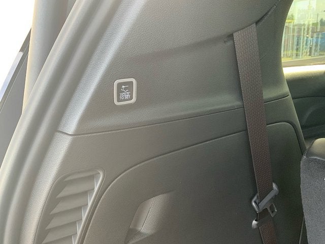 2027 Chrysler Pacifica PACIFICA SELECT AWD