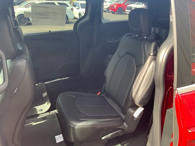 2027 Chrysler Pacifica PACIFICA SELECT AWD