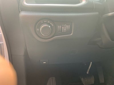 2027 Chrysler Pacifica PACIFICA SELECT AWD