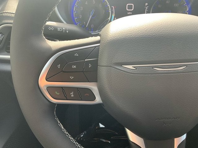 2027 Chrysler Pacifica PACIFICA SELECT AWD