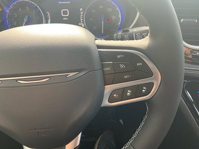 2027 Chrysler Pacifica PACIFICA SELECT AWD