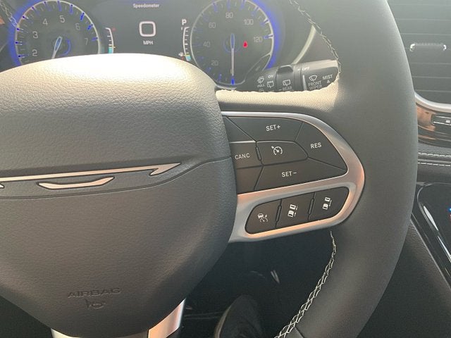 2027 Chrysler Pacifica PACIFICA SELECT AWD