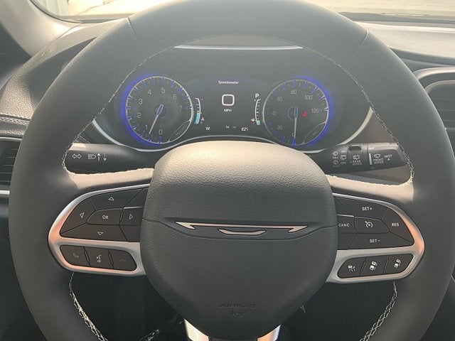 2027 Chrysler Pacifica PACIFICA SELECT AWD