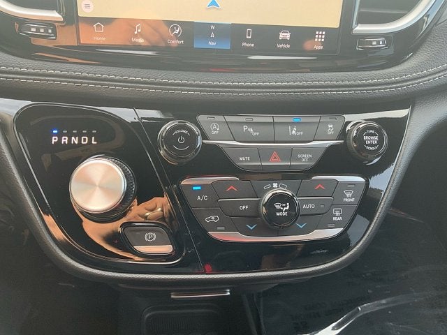 2027 Chrysler Pacifica PACIFICA SELECT AWD