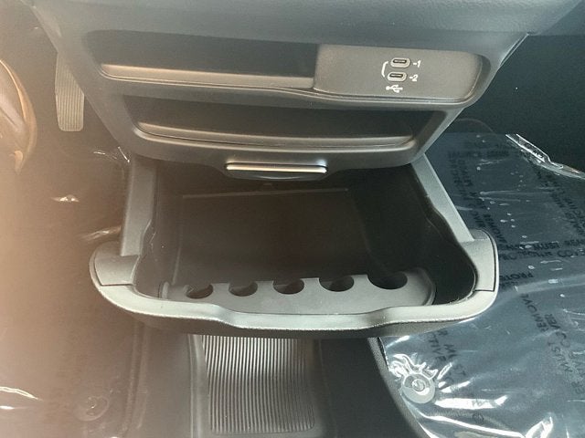 2027 Chrysler Pacifica PACIFICA SELECT AWD