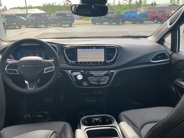 2027 Chrysler Pacifica PACIFICA SELECT AWD