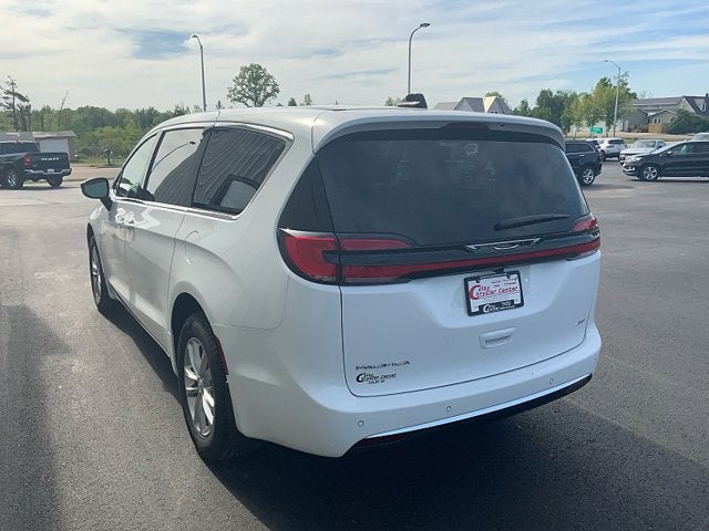 2027 Chrysler Pacifica PACIFICA SELECT AWD