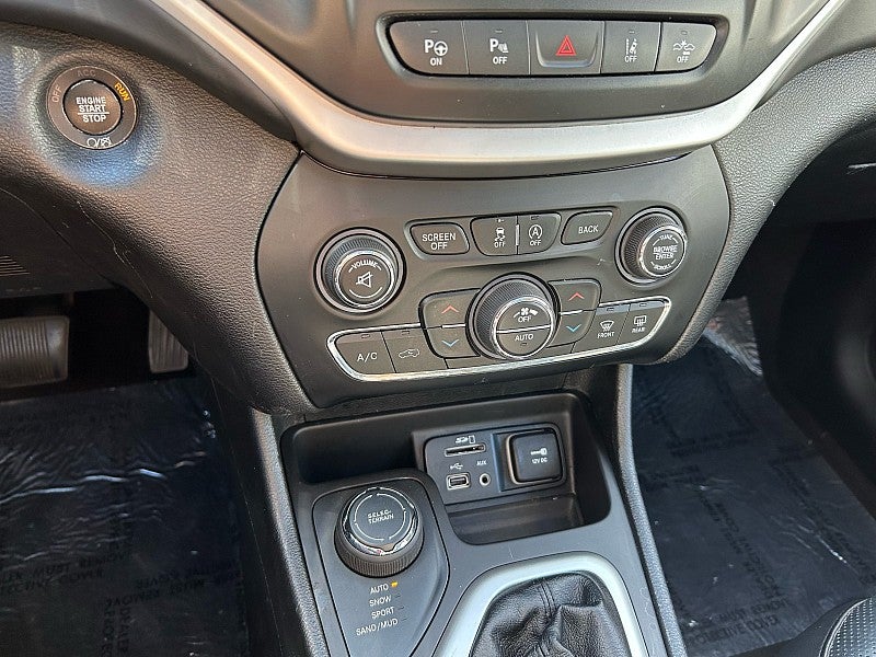2017 Jeep Cherokee Overland 4x4
