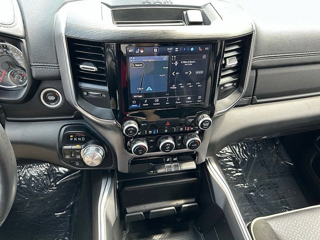 2024 RAM 1500 Laramie Crew Cab 4x4 5'7' Box