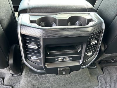 2024 RAM 1500 Laramie Crew Cab 4x4 5'7' Box