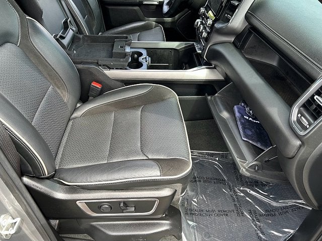 2024 RAM 1500 Laramie Crew Cab 4x4 5'7' Box